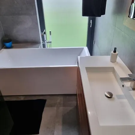 Le Pied Des Fagnes * יאלהיי